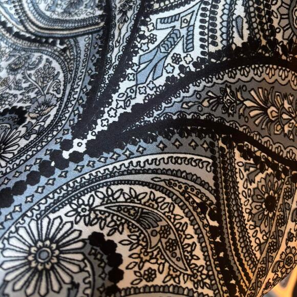 Earthbound Black Paisley Handkerchief Maxi Dress Women’s M Boho Halter - Picture 8 of 8